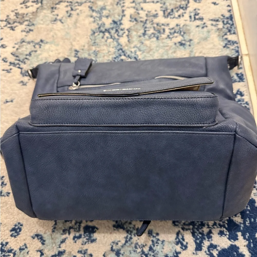 Twelvelittle Navy Women's Baby Bag Backpack Vegan Leather EUC